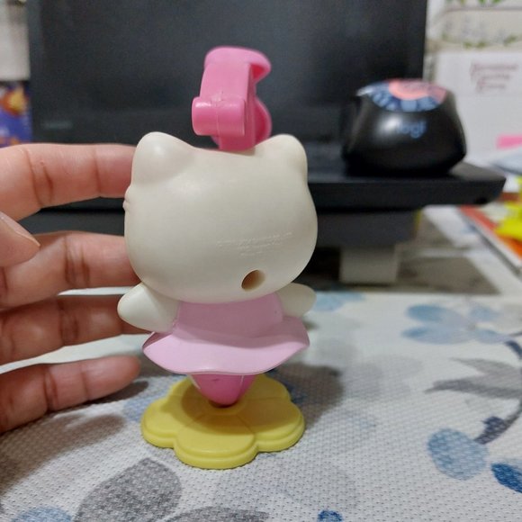 Super Cute Rare Vintage Hello Kitty Ballerina Toy Dancing Beauty - Picture 4 of 5
